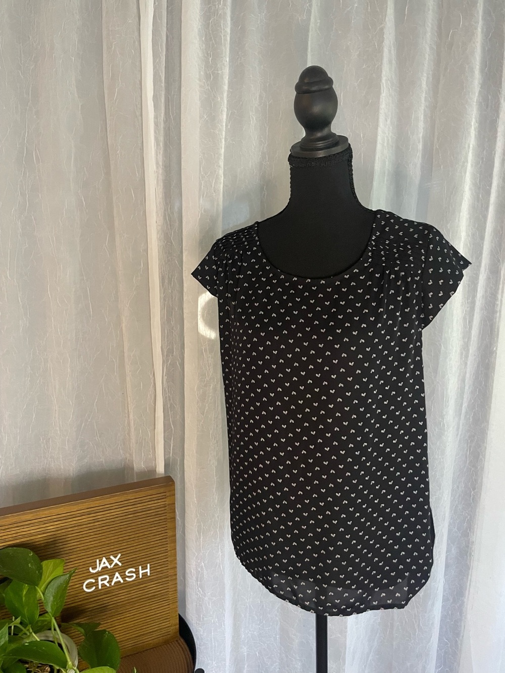 LC Lauren Conrad Black Scoop Neck Printed Blouse